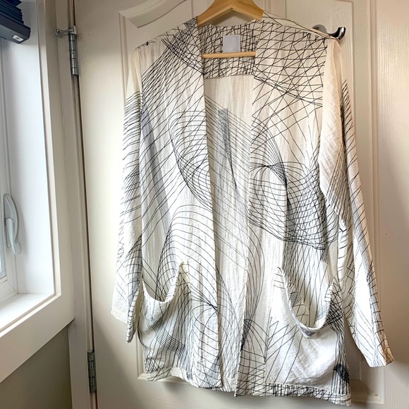 Linen oversized summer coverup shirt - Picture 3 of 10